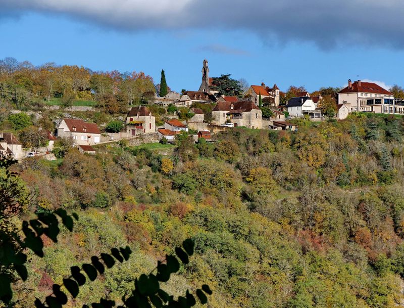 It is the modern part of Rocamaour, near the medieval town. 