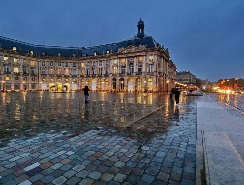 Bordeaux; Place de la Bourse. 