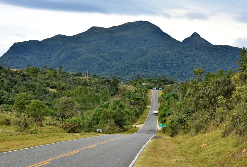 Estrada da Graciosa (Graciosa Road) towards Morretes and Antonina.