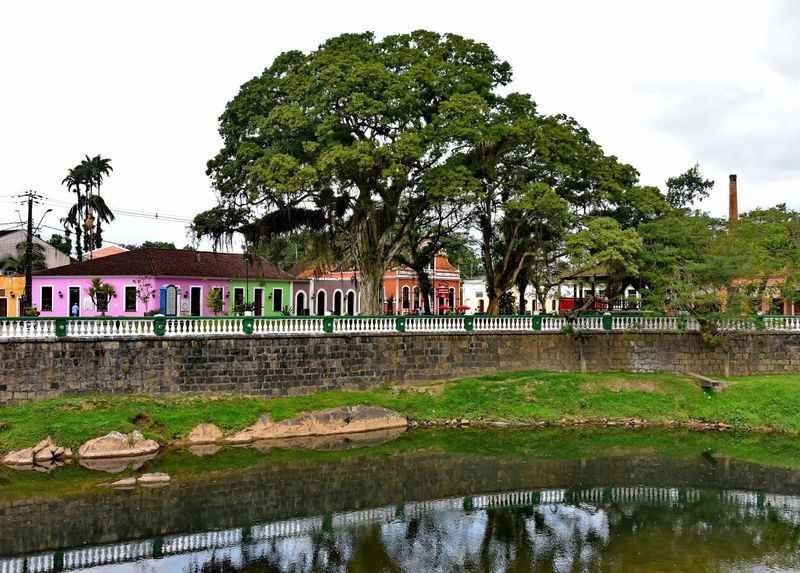 Morretes; the Nhundiaquara river. 