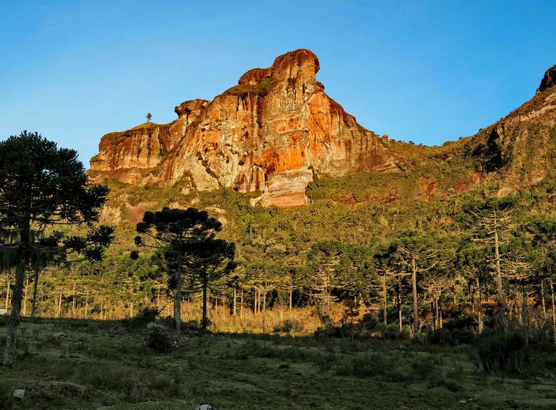 Pedra da guia (Eagle Rock). 