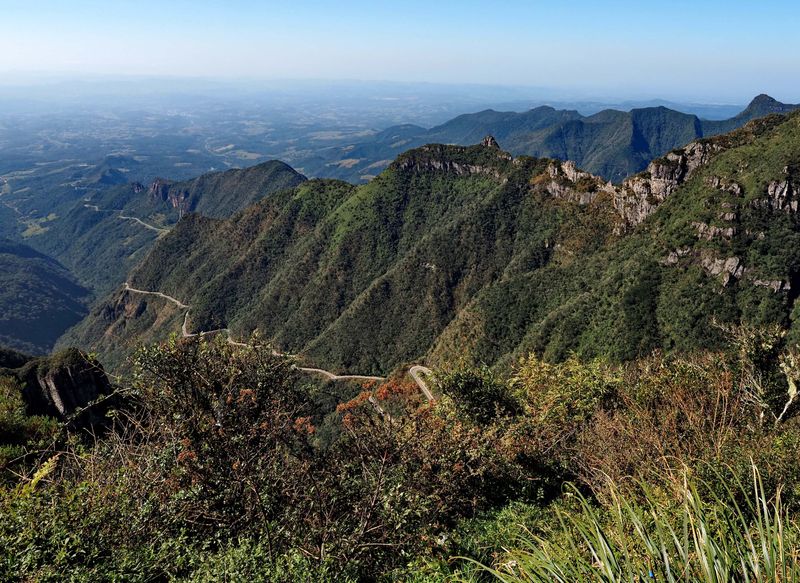 General view of Serra do Rio do Rastro road. 