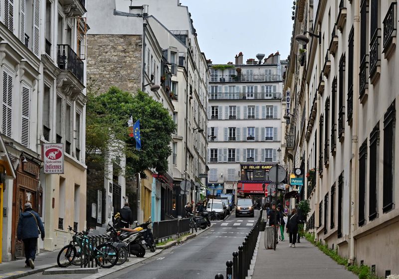 Paris 18me; rue Houdon.
