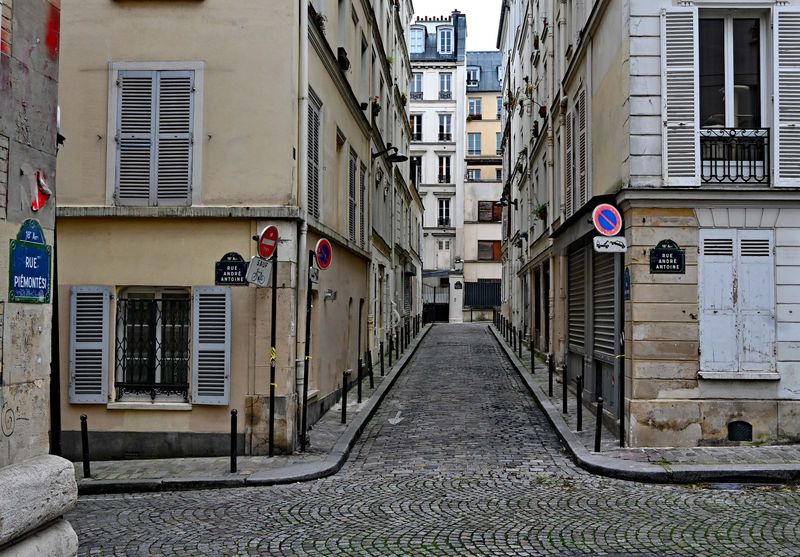 Paris 18me; rue Piemontesi.