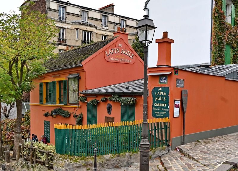 The cabaret Lapin Agile, corner of rue des Saules and rue Saint Vincent. 