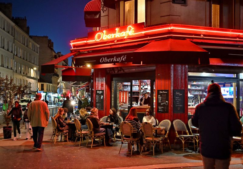 Rue de Mnilmontant.