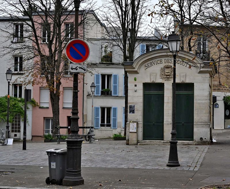 Rue Pyrnes.