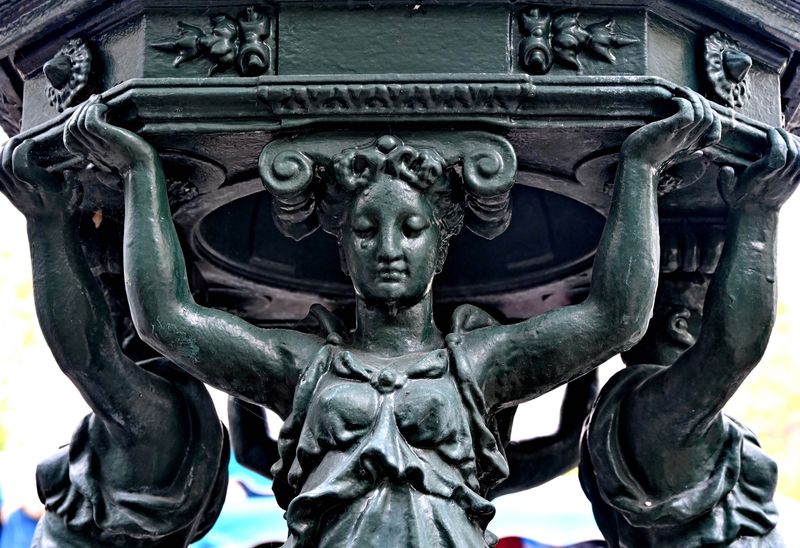 Detail fo the Fontaine Wallace.