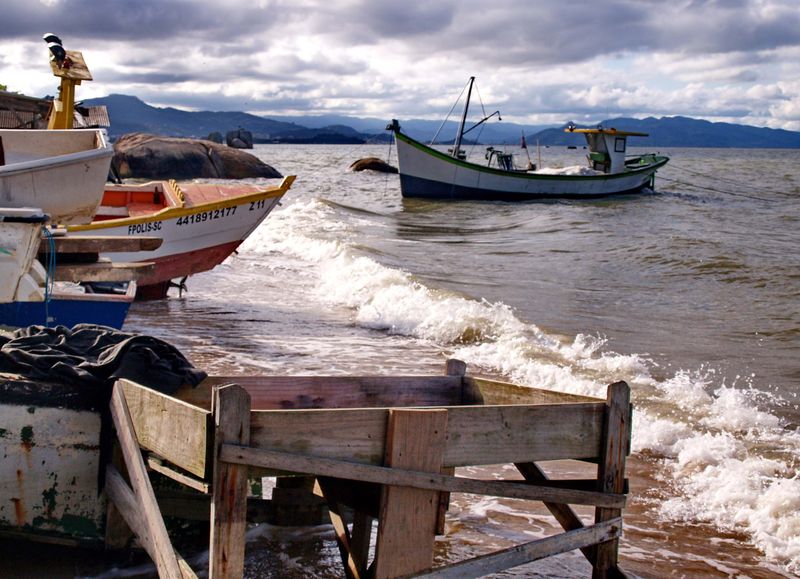 Olympus E-330; the Ponta do Leal.