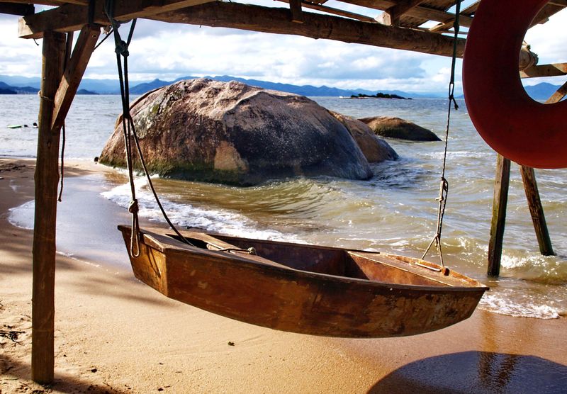 Olympus E-330; the Ponta do Leal.