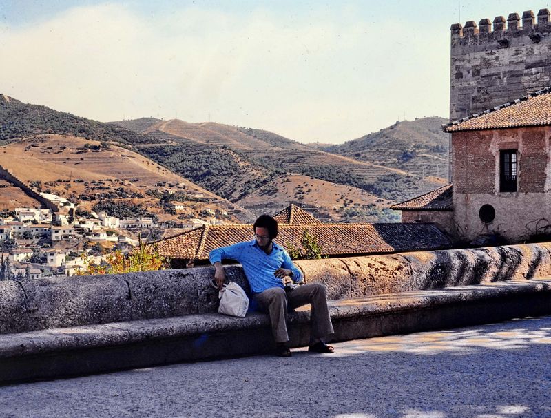 Resting at Alhambra. 