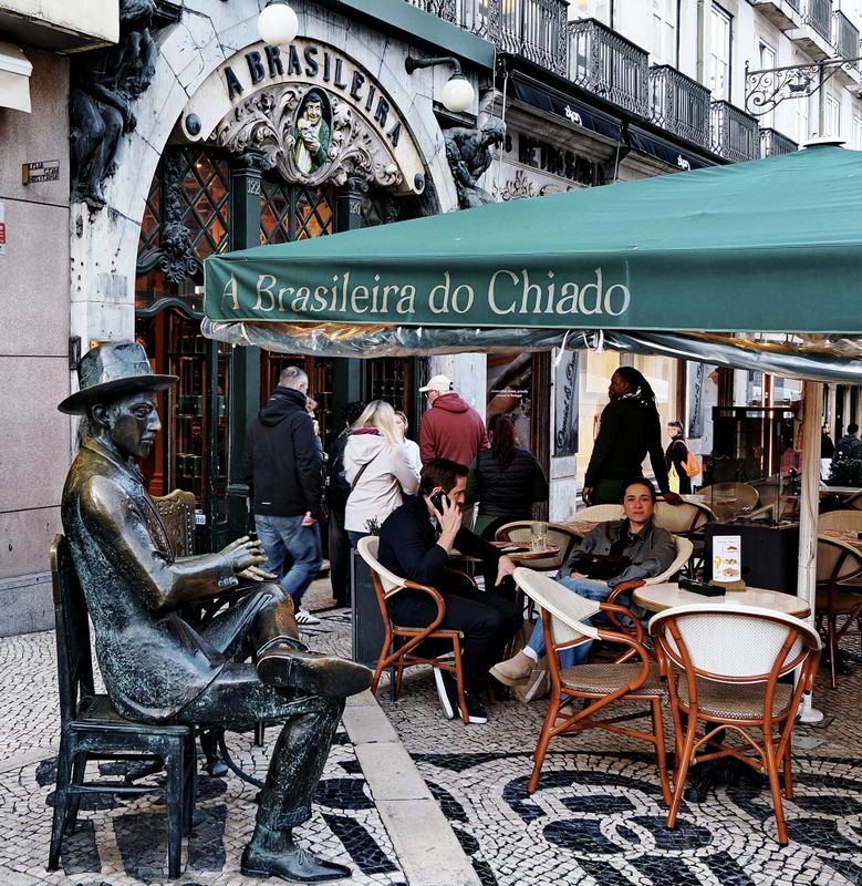 Lisbon; the A Brasileira do Chiado cafe (founded in 1905) and the Fernando Pessoa statue. 