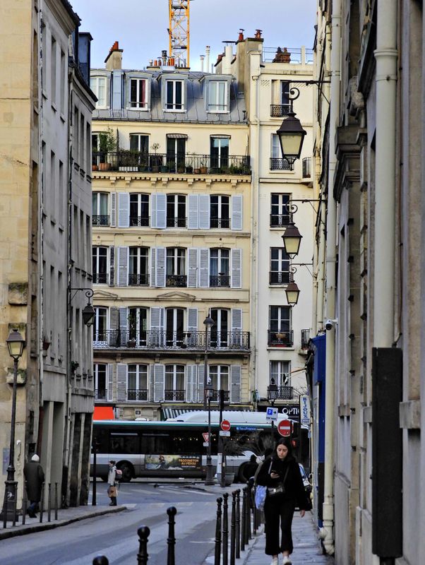 Rue de Fourcy.