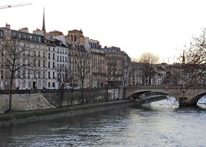 Île Saint-Louis; Pont Marie.