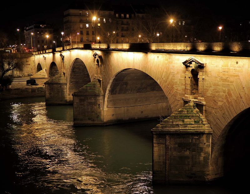le Saint-Louis; Pont Marie. 