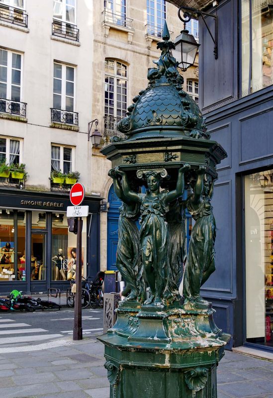 The Fontaine Wallace at Le Marais.