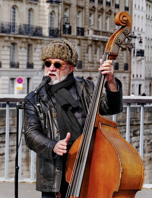 Île Saint-Louis; the jazz bassist and singer.