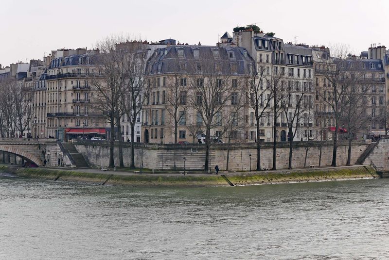 Île Saint-Louis; seen from Pont d'Arcole.
