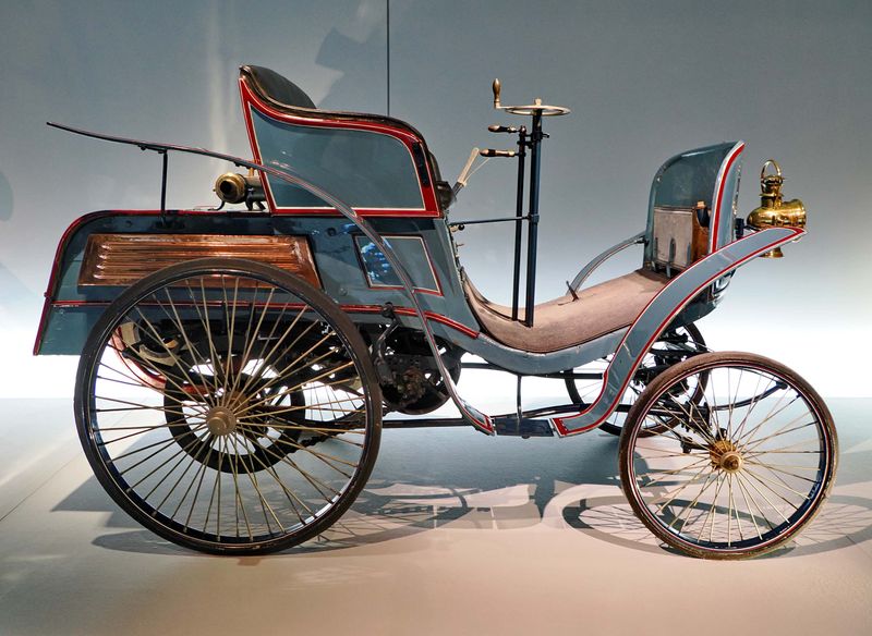 Mercedes-Benz Museum; the cars evolution; Vis-a-vis model (1896).