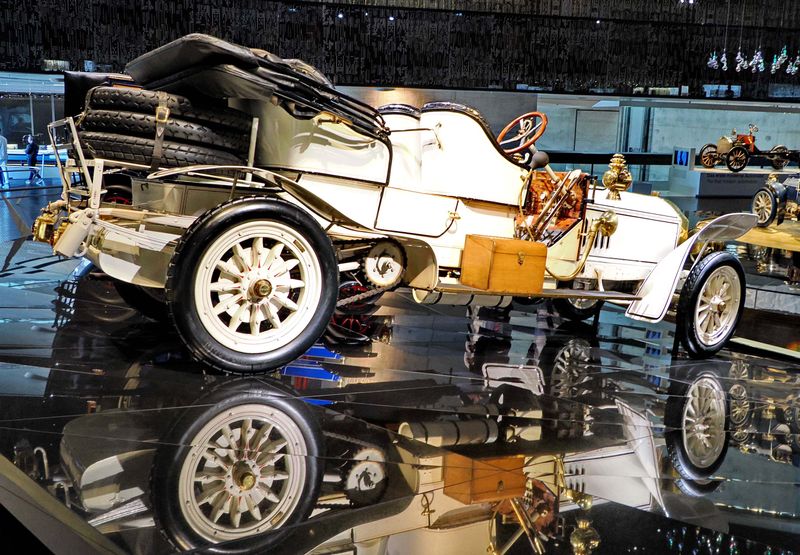 Mercedes-Benz Museum; a superbe rally car of the 30s.