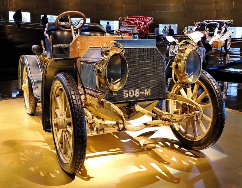 Mercedes-Benz Museum; the cars evolution.