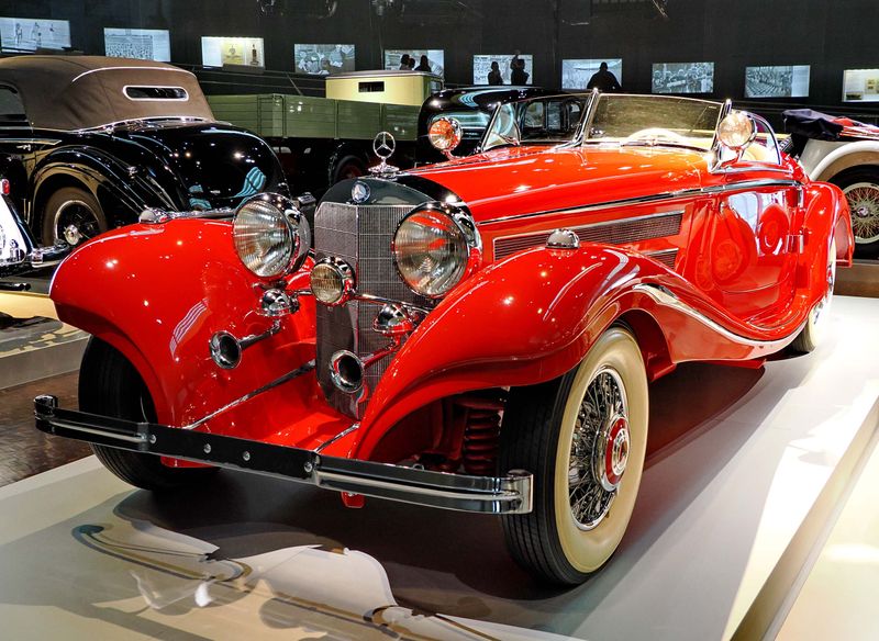 Superb sport cars (30s-40s). 