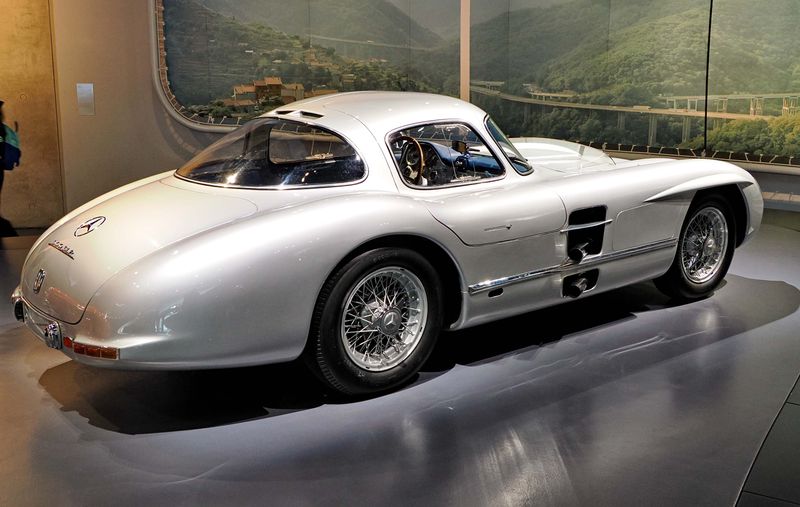 The SLR 300 Coup; a very special prototype (1954).