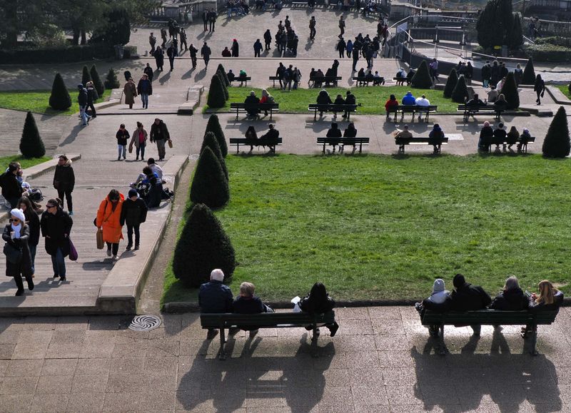 Garden in front of Montmartre. 