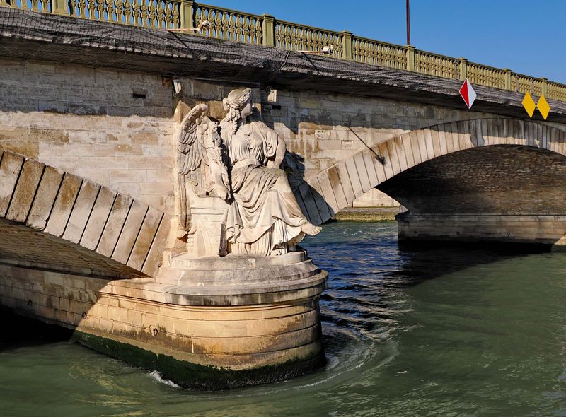 Bateau Mouche tour: statue of the Pont d'Alma.