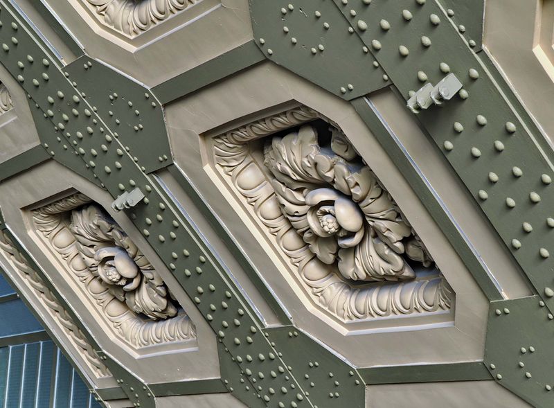 Musée d'Orsay: internal wall.