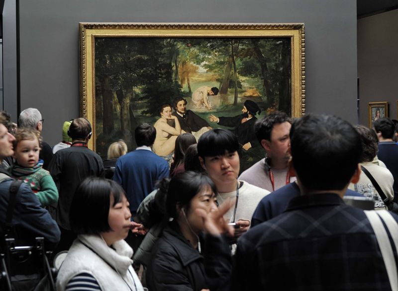 Musée d'Orsay; the déjeuner sur herbre painting of Manet.
