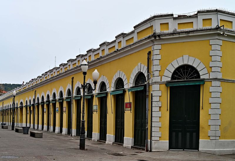 Rua Conselheiro Mafra; the Public Market.