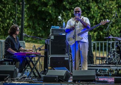gresiblues25-0066-1.jpg