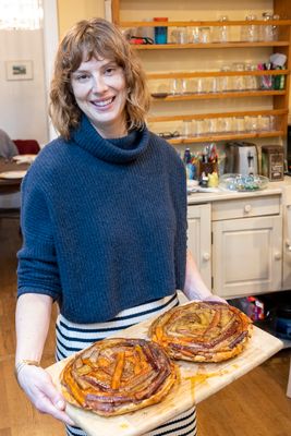 Stephanie and her deletable carrot tarts