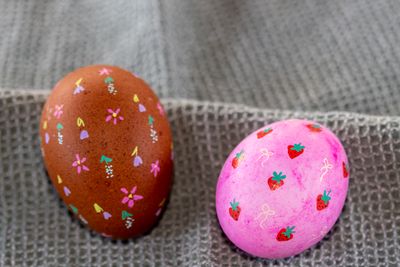 Flowery eggs