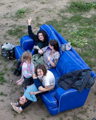 The blue couch lives!