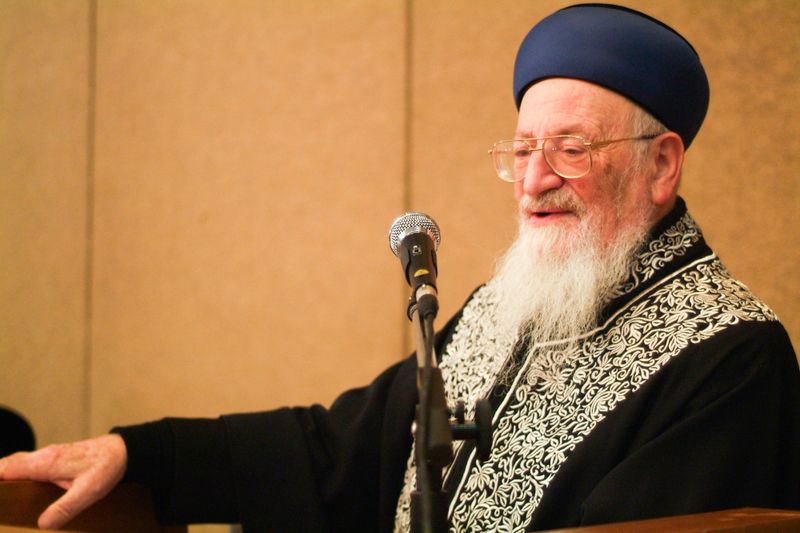 הרב מרדכי אליהו