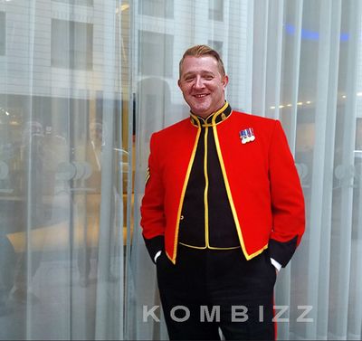 happy british soldier (3).jpg