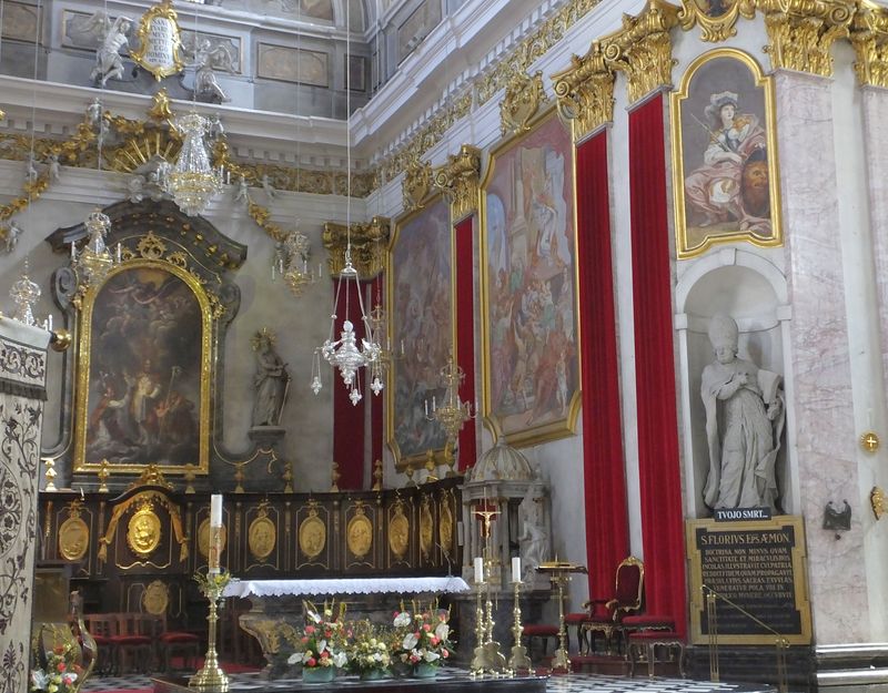 St Nicholas Cathedral interior