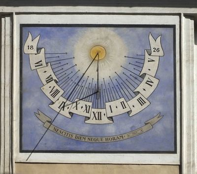  Sundial_St Nicholas Cathedral