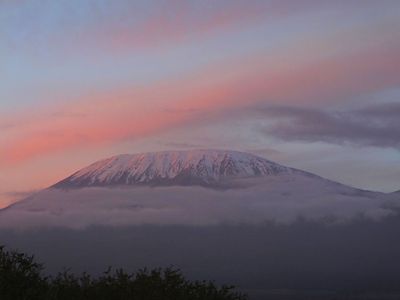 Kibo peak around sunrise