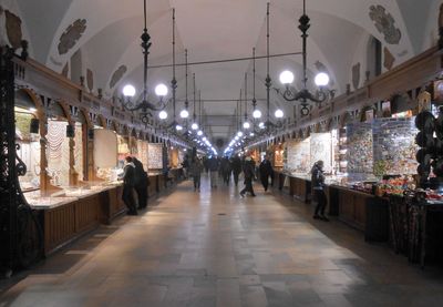 Main Market Square_Cloth Hall at twilight