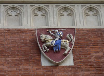 New College detail