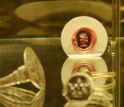 Underground Museum_seals or stamps