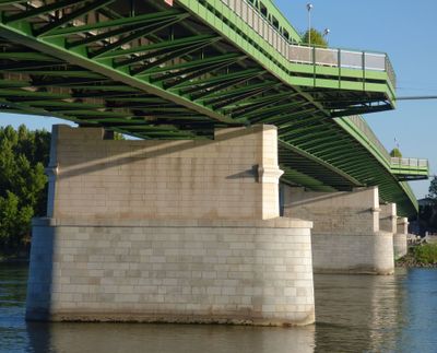 Old Stary Bridge pillars