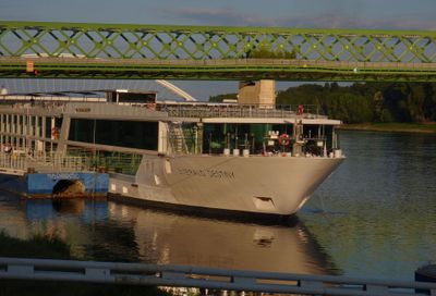 Emerald Destiny and Old Stary Bridge late evening