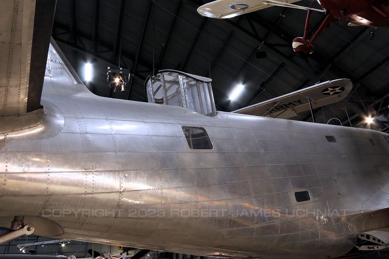 Douglas B-18 Bolo turret.jpg