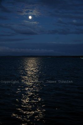 Lake Charlevoix Moonrise10a.JPG