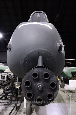 Fairchild Republic A-10A cannon.jpg