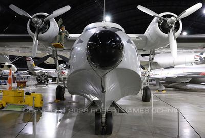 Grumman HU-16B Albatross front.jpg